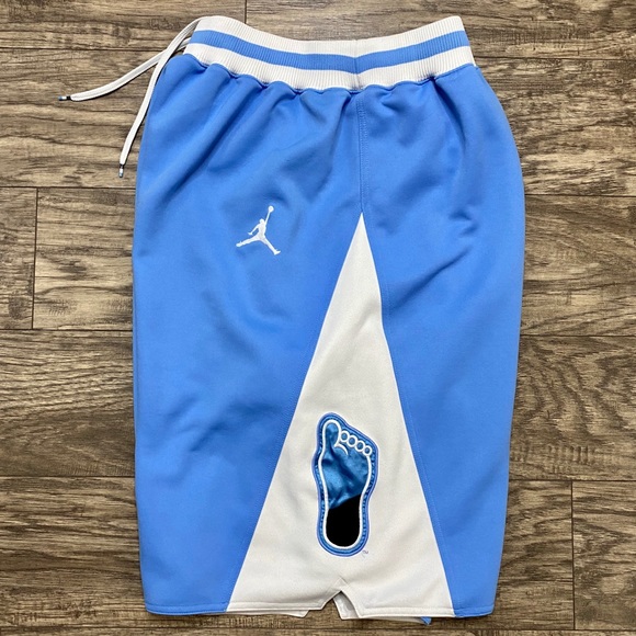 Jordan Other - Nike Air Jordan North Carolina Basketball Shorts L